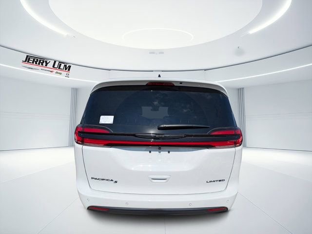 New 2026 Chrysler Pacifica Limited w/ S Appearance Package FWD image 4