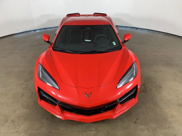 Used 2025 Chevrolet Corvette Z06 RWD image 4