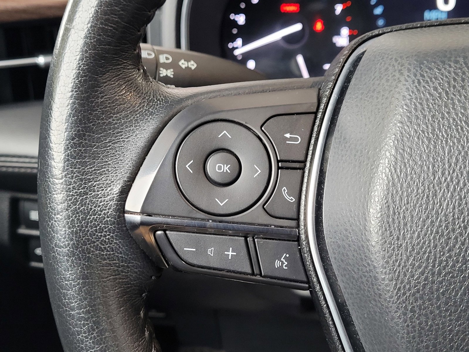 Certified 2022 Toyota Avalon XLE image 18