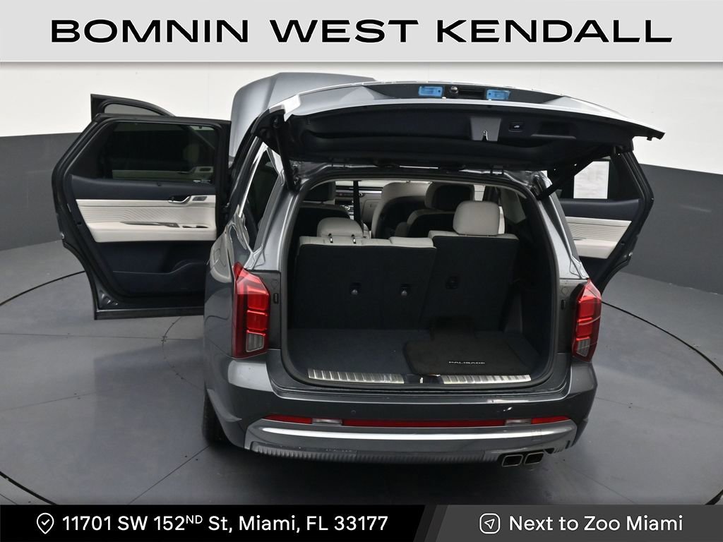 Used 2024 Hyundai Palisade Calligraphy image 32