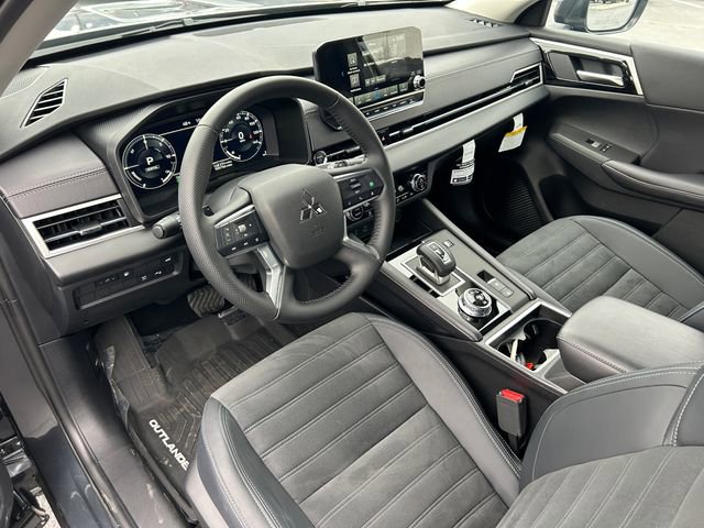 Used 2025 Mitsubishi Outlander SE AWD/4WD image 27