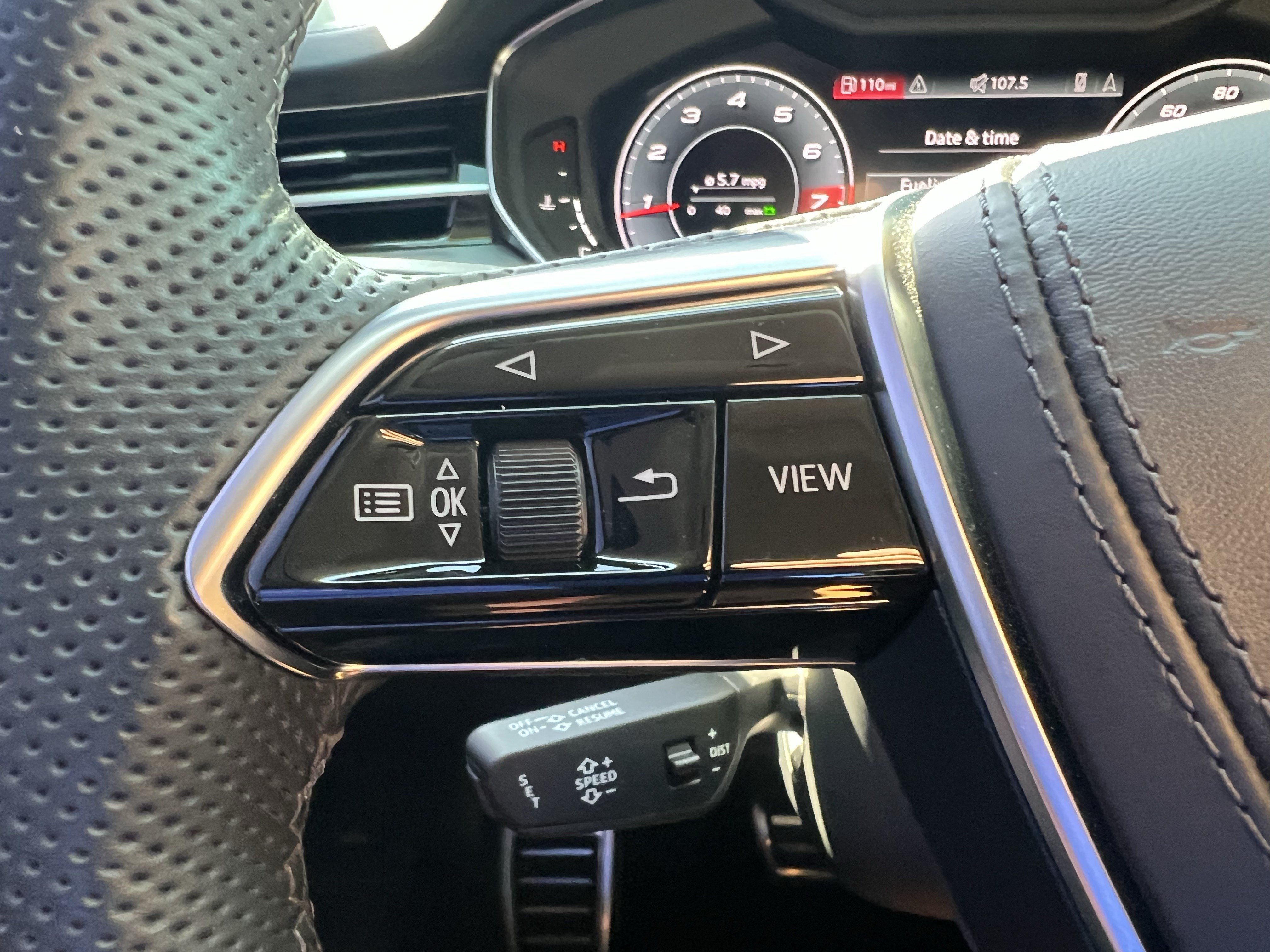 Used 2022 Audi S8 w/ S8 Comfort Plus Package AWD/4WD image 19