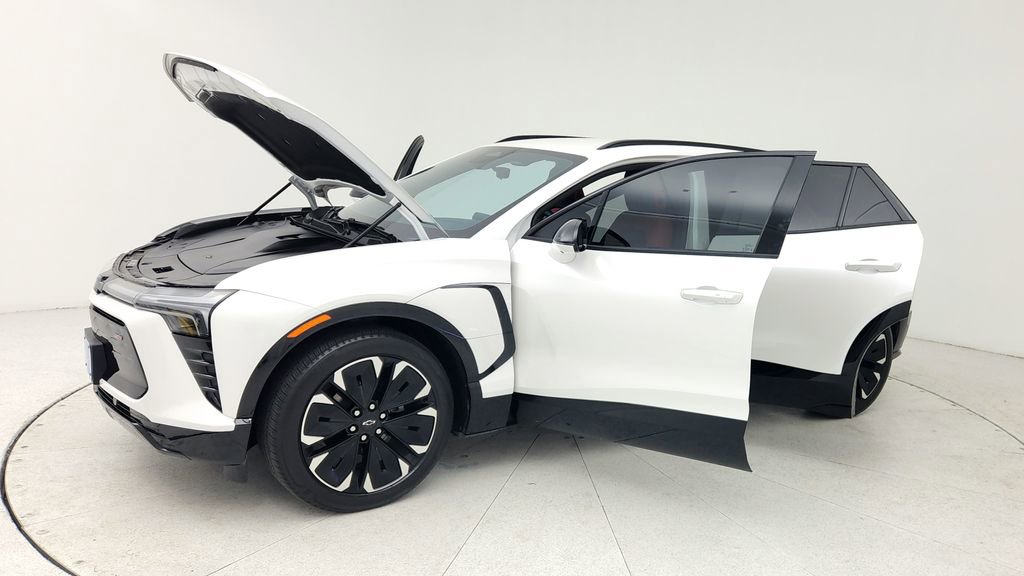 Certified 2024 Chevrolet Blazer EV RS image 11