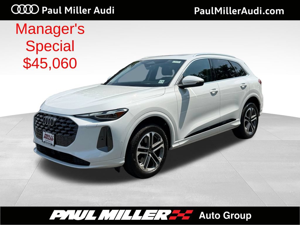 Used 2025 Audi Q5 Premium w/ Convenience Package AWD/4WD image 1