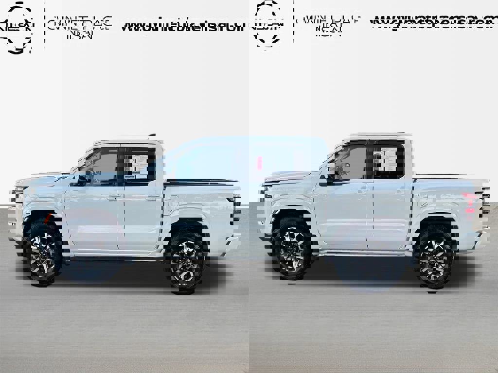 Used 2022 Nissan Frontier SV image 8