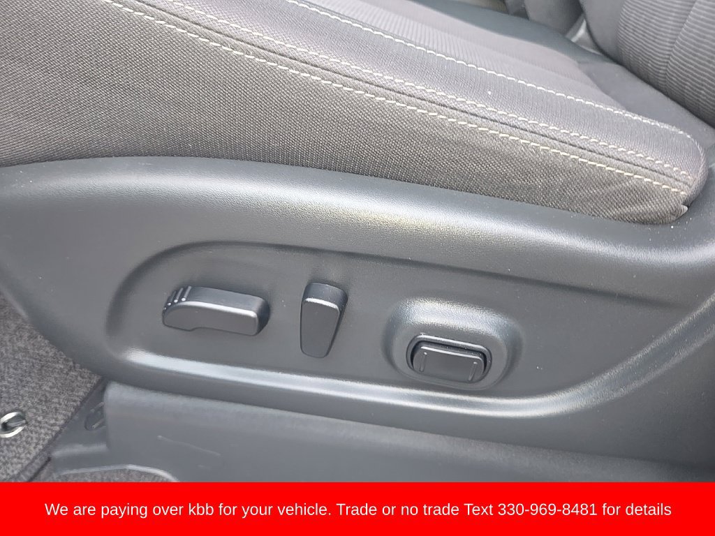 Used 2023 Nissan Titan SV w/ SV Convenience Package AWD/4WD image 12