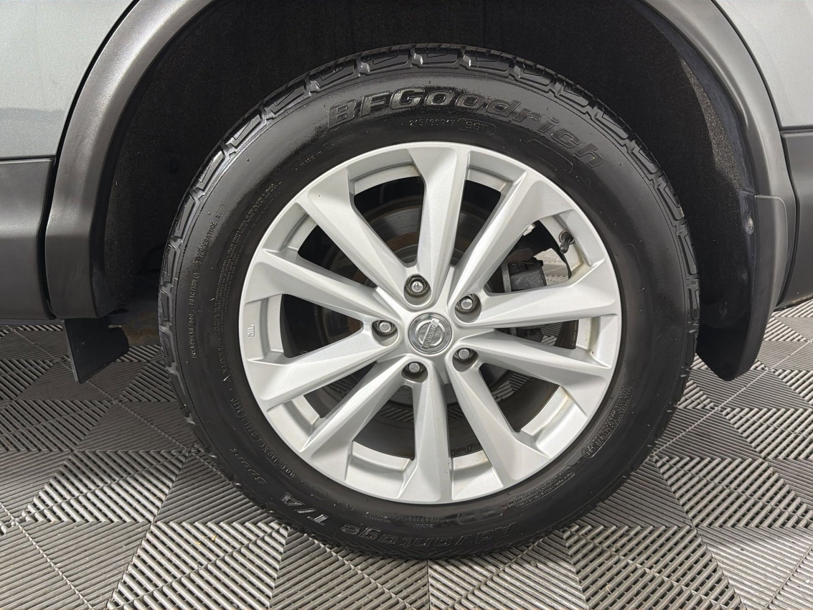 Used 2018 Nissan Rogue Sport SV image 12