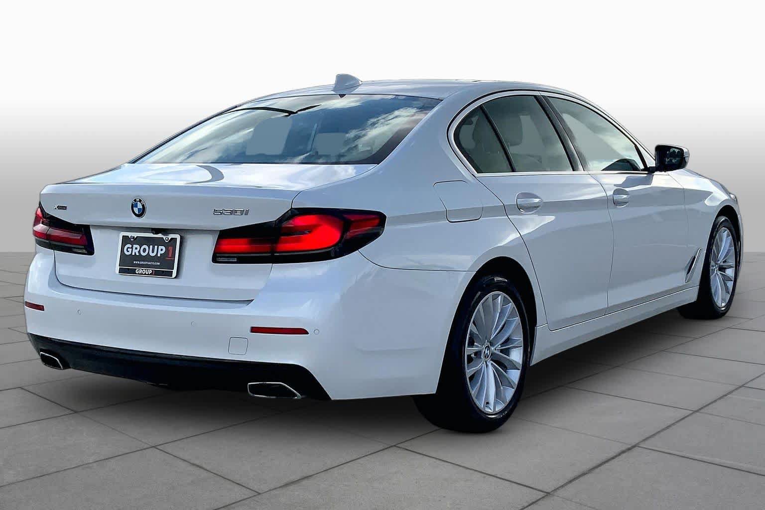 Used 2022 BMW 530i xDrive AWD/4WD image 13