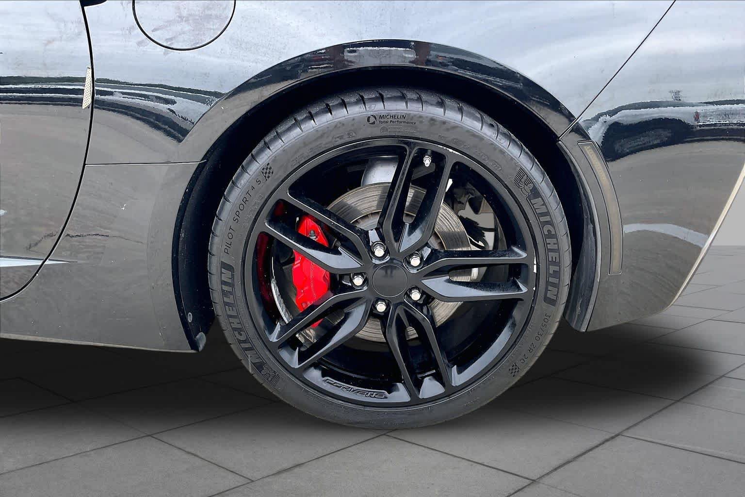 Used 2016 Chevrolet Corvette Stingray Coupe RWD image 10
