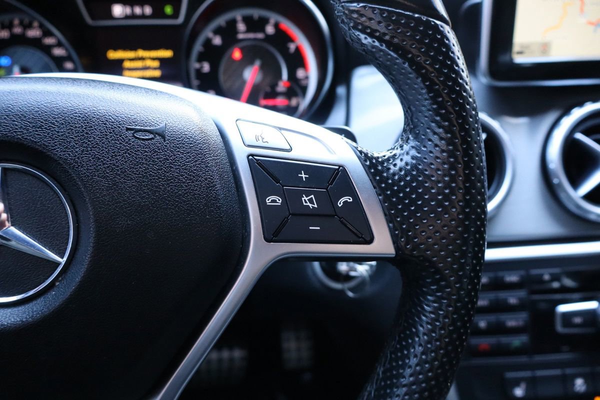 Used 2015 Mercedes-Benz GLA 45 AMG 4MATIC image 17