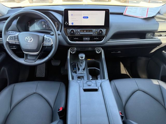 Used 2025 Toyota Grand Highlander FWD image 27