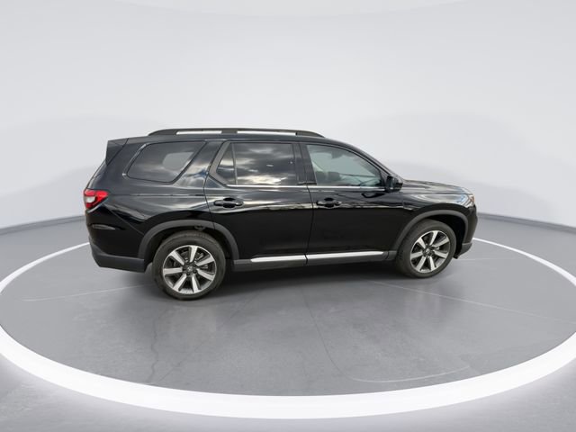 Used 2024 Honda Pilot Touring image 9