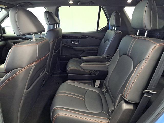 Certified 2025 Honda Pilot TrailSport image 12