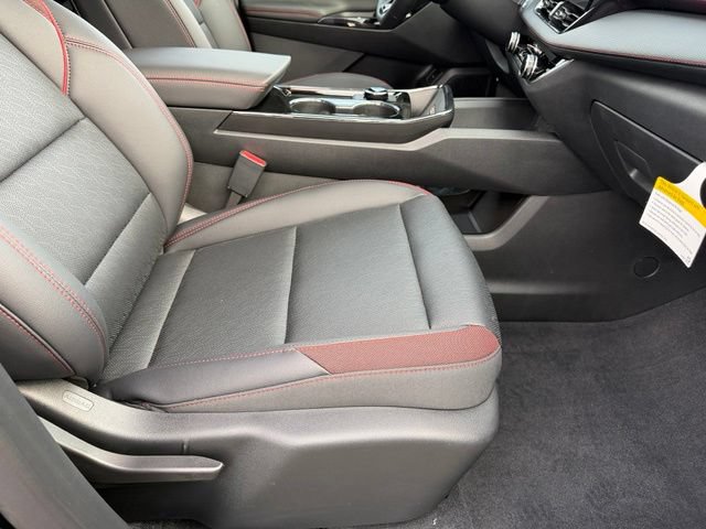 New 2027 Chevrolet Equinox RS w/ LPO, Floor Liner Package FWD image 14