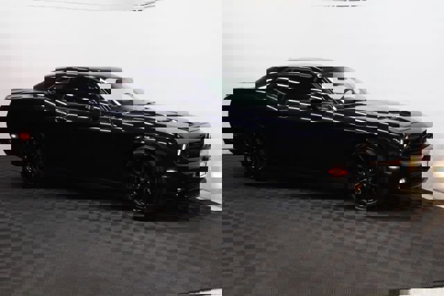 Used 2016 Dodge Challenger SXT w/ Blacktop Package image 3