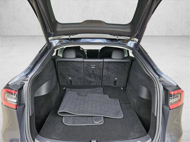 Used 2021 Tesla Model Y Long Range AWD/4WD image 22