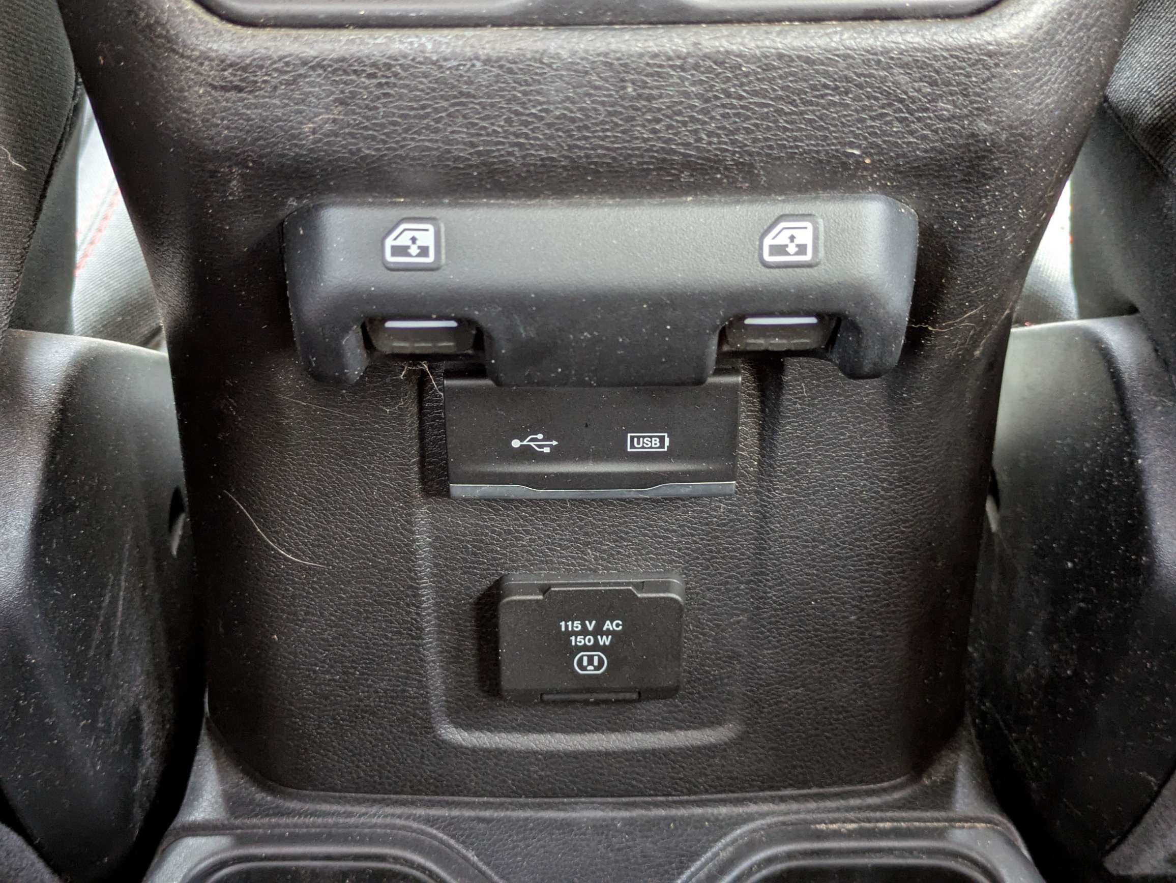 Used 2018 Jeep Wrangler Unlimited Rubicon AWD/4WD image 34