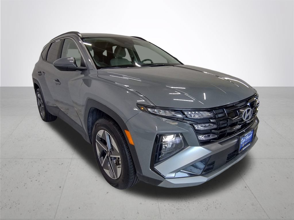 Certified 2025 Hyundai Tucson SEL AWD/4WD image 5