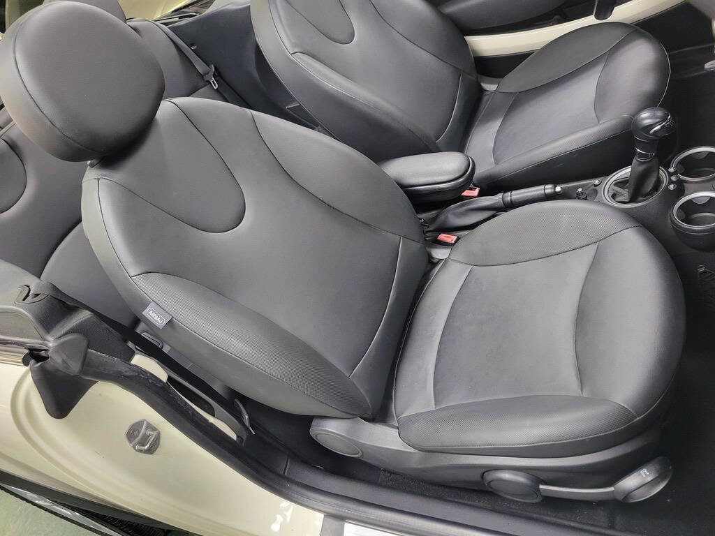 Used 2013 MINI Cooper Convertible image 16