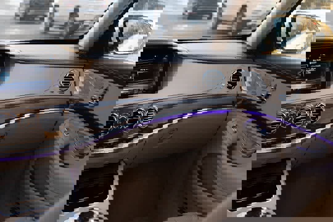 Used 2019 Mercedes-Benz S 560 4MATIC Sedan image 24