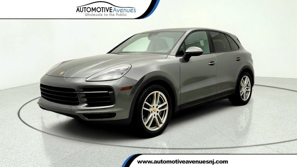 Used 2019 Porsche Cayenne S w/ Premium Plus Package AWD/4WD image 1