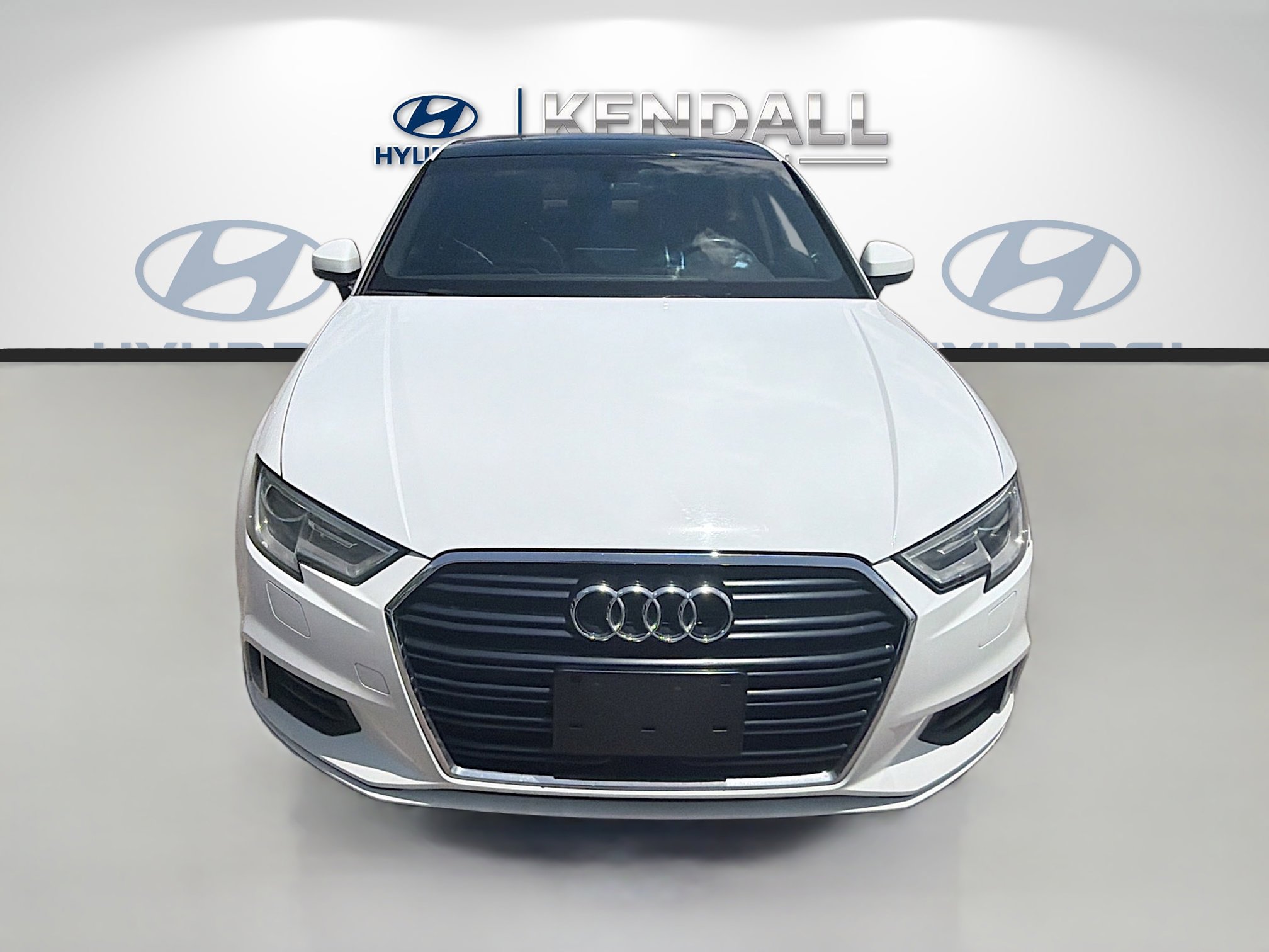 Used 2018 Audi A3 2.0T Premium w/ Convenience Package FWD image 2
