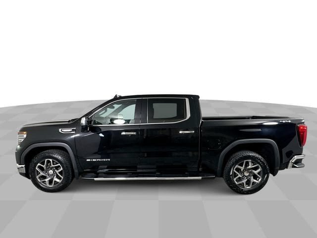 Used 2023 GMC Sierra 1500 SLT AWD/4WD image 5