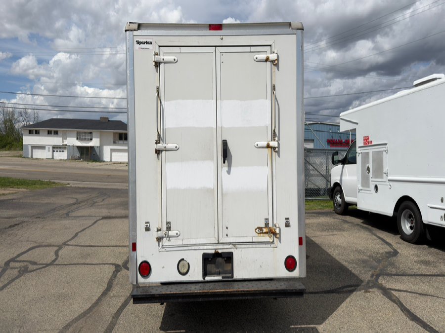 Used 2008 Chevrolet Express 3500 RWD image 4