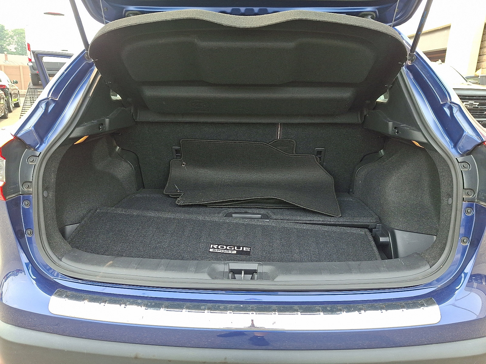 Used 2021 Nissan Rogue Sport SV image 26