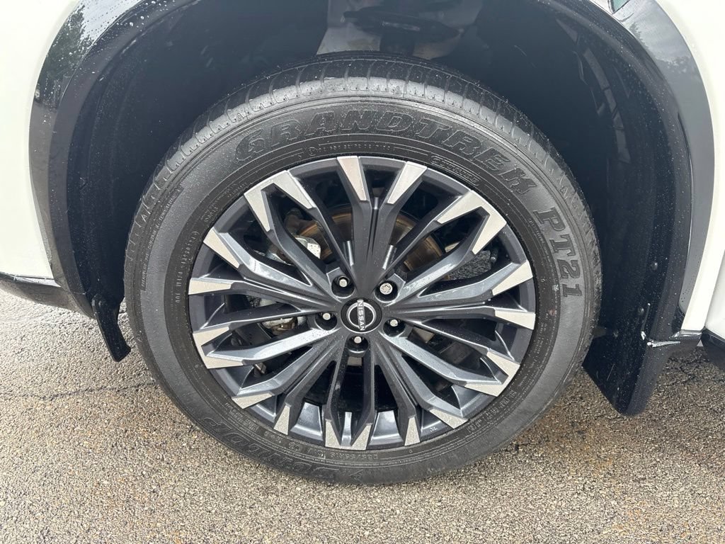 Certified 2024 Nissan Rogue Platinum AWD/4WD image 12