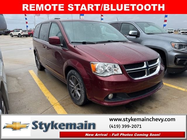 Used 2017 Dodge Grand Caravan SXT image 18