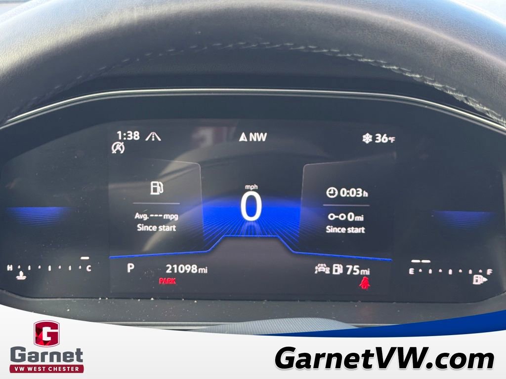 Certified 2025 Volkswagen Jetta SE image 19