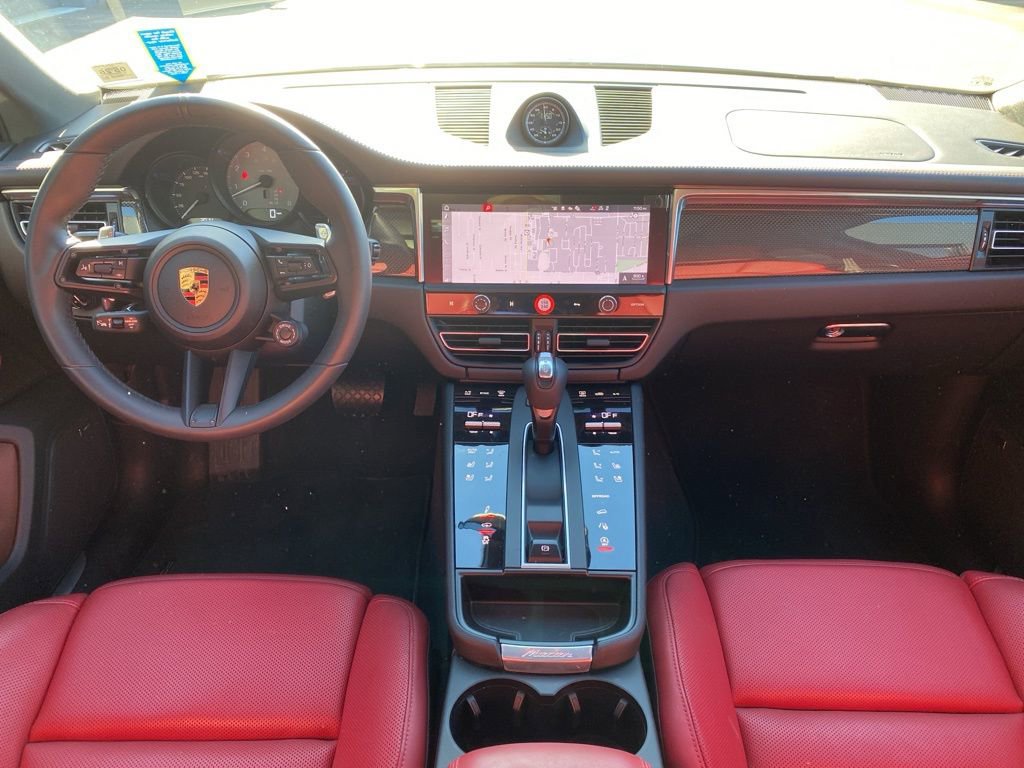 Used 2025 Porsche Macan S image 8