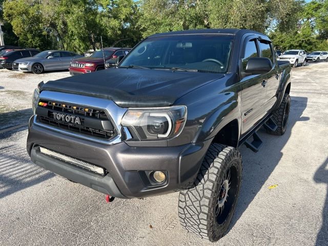 Used 2015 Toyota Tacoma PreRunner w/ SR5 Package RWD image 2