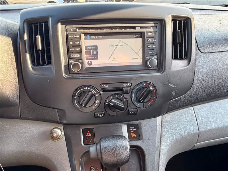 Used 2015 Nissan NV200 SV w/ Technology Package FWD image 17