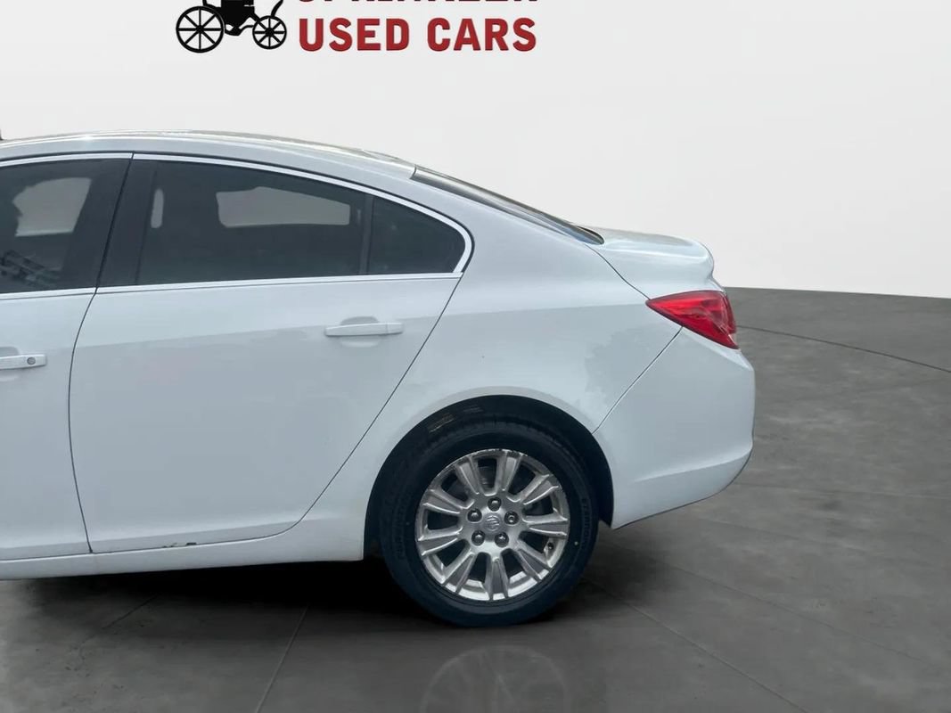 Used 2012 Buick Regal Leather FWD image 9