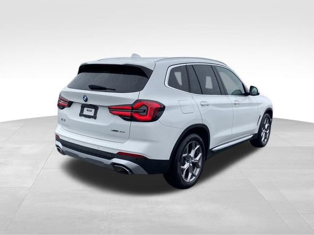 Used 2023 BMW X3 xDrive30i AWD/4WD image 3