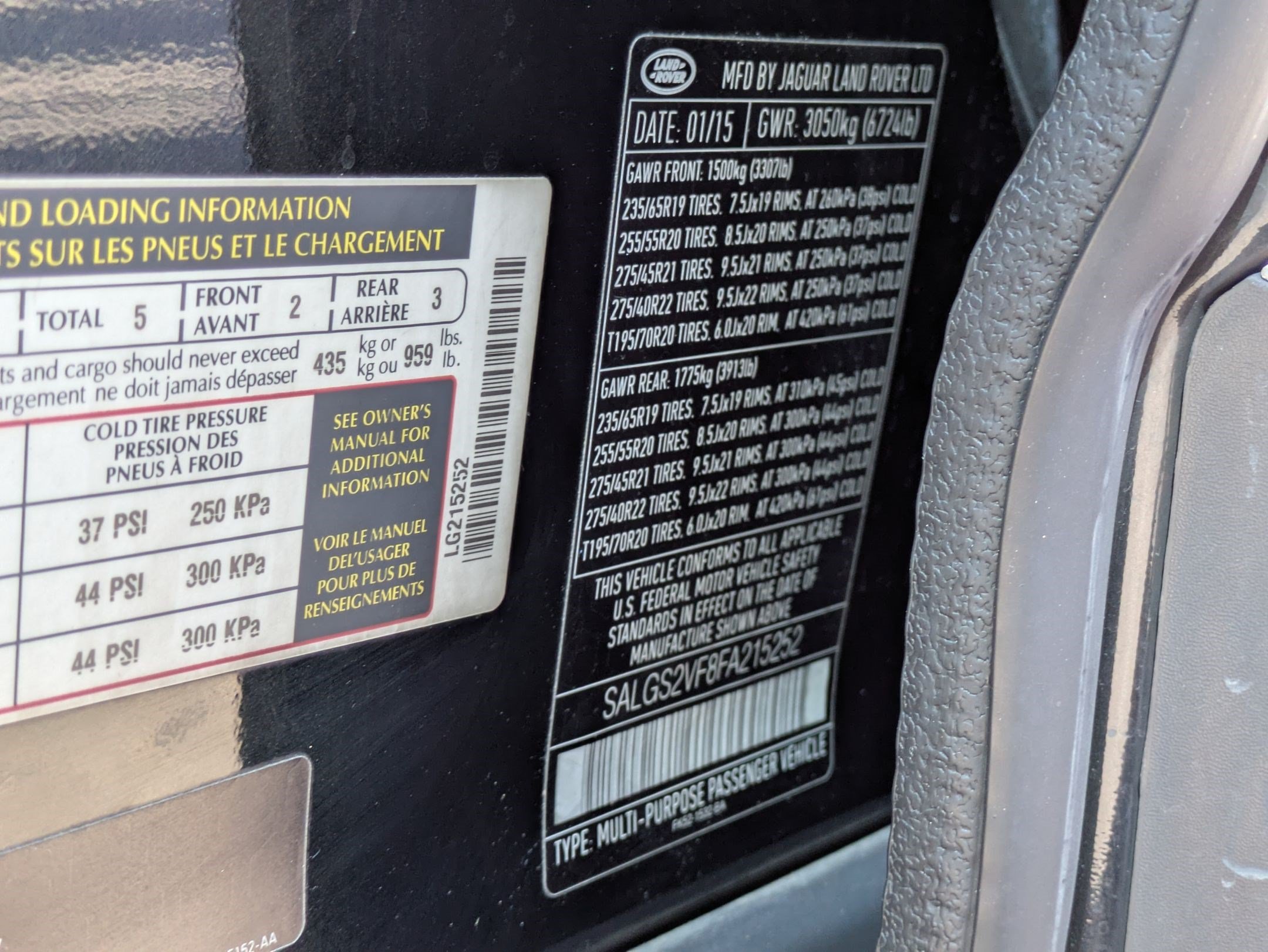 Used 2015 Land Rover Range Rover HSE AWD/4WD image 35