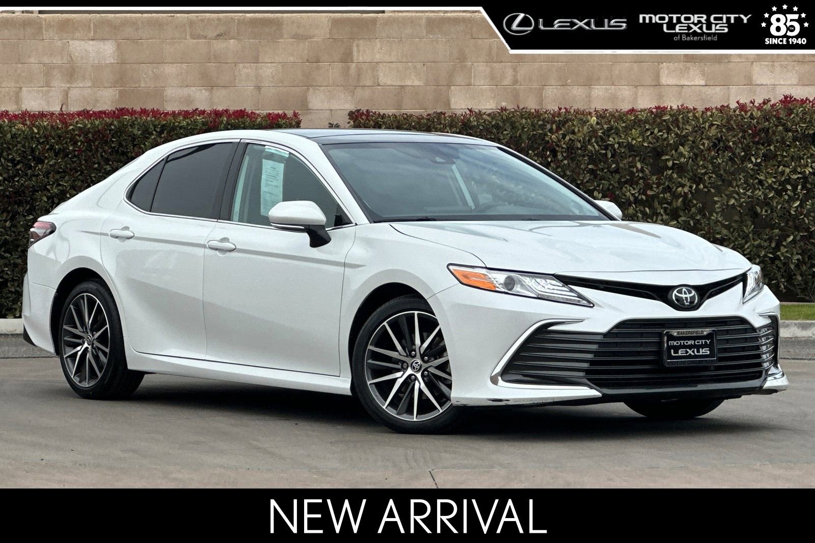 Used 2023 Toyota Camry XLE image 1