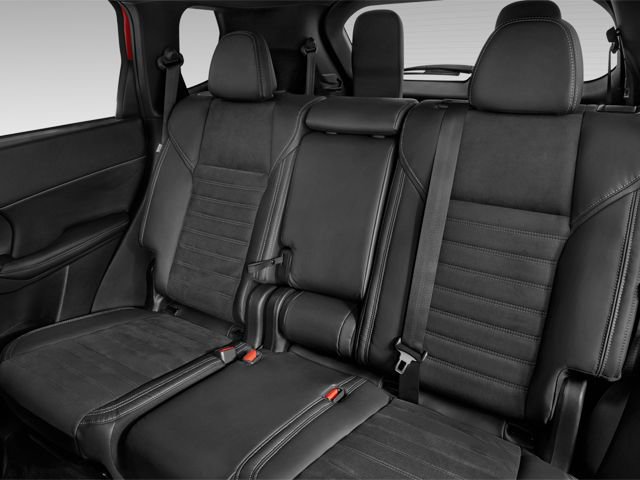 Used 2023 Mitsubishi Outlander SE image 11