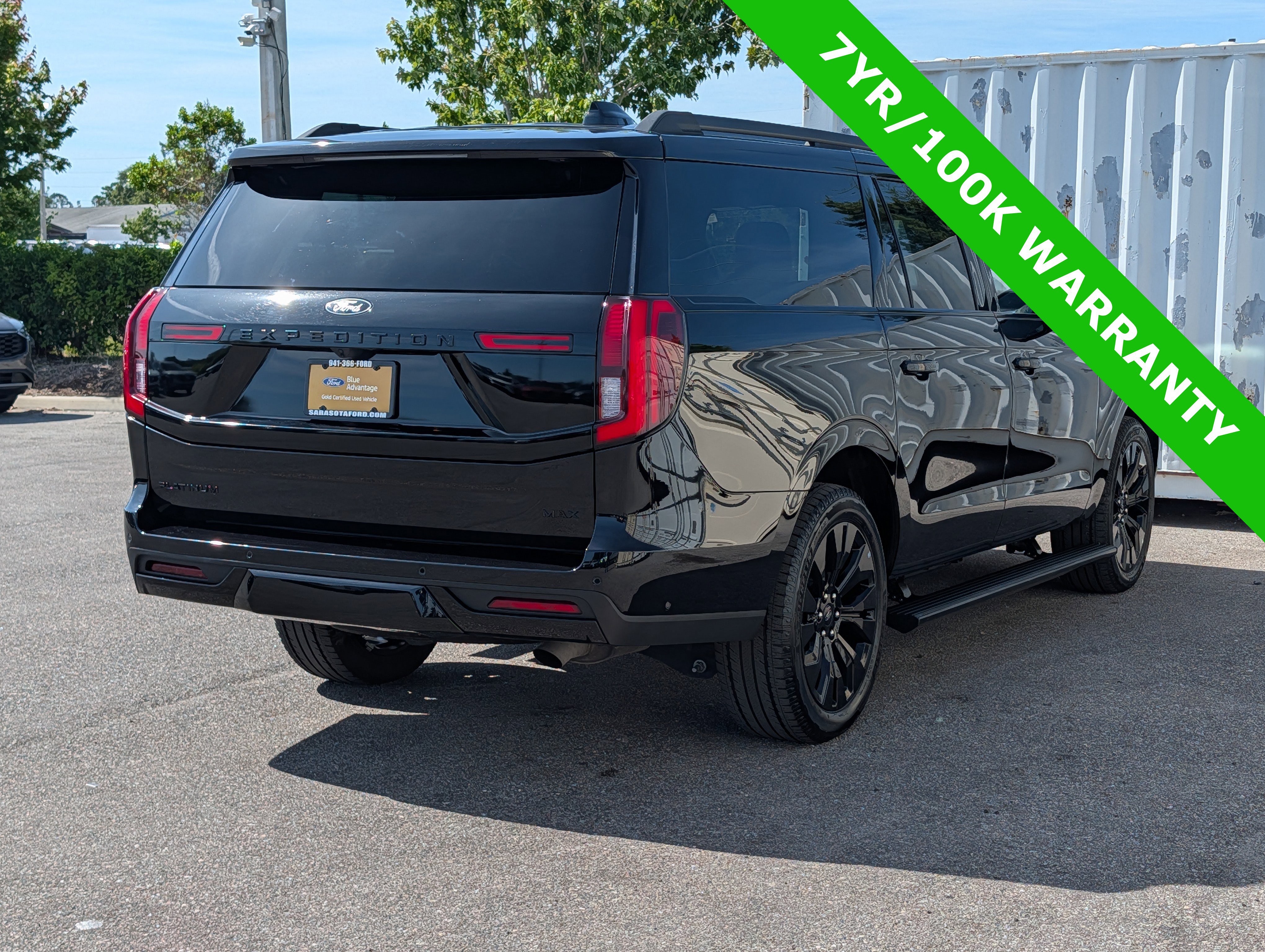 Certified 2025 Ford Expedition Max Platinum w/ Stealth Appearance Package AWD/4WD image 4