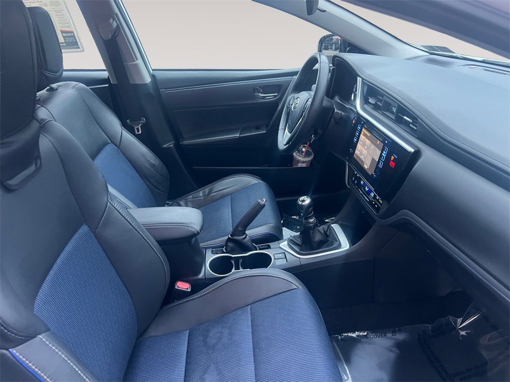 Used 2019 Toyota Corolla SE image 15
