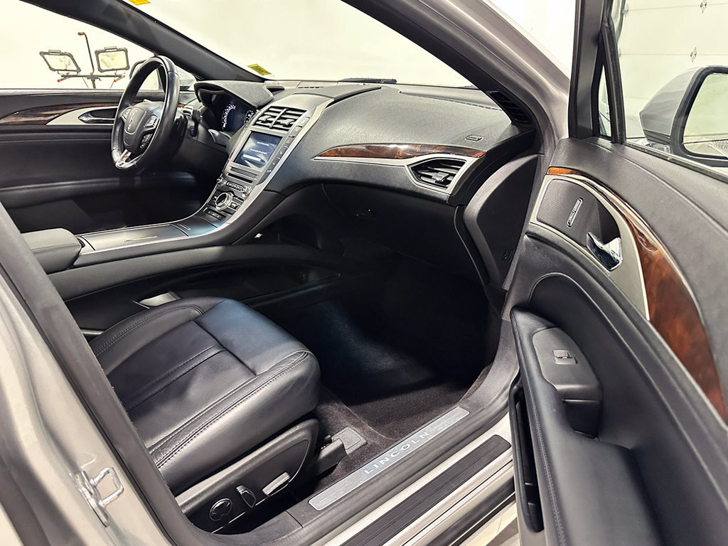 Used 2017 Lincoln MKZ Reserve w/ Technology Package FWD image 24