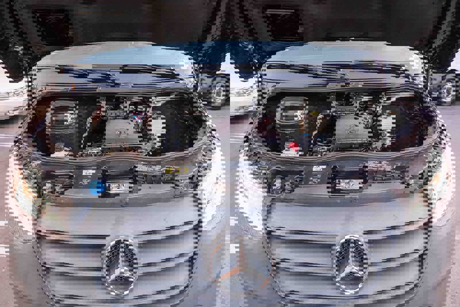 Used 2023 Mercedes-Benz Sprinter 2500 image 32