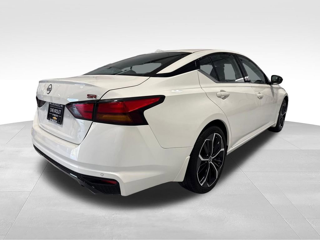 Used 2025 Nissan Altima 2.5 SR FWD image 47