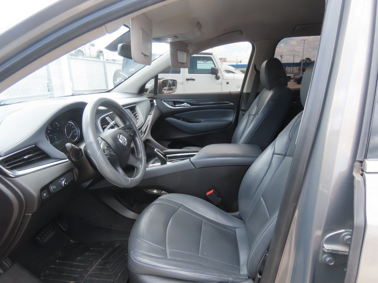 Used 2019 Buick Enclave Essence AWD/4WD image 25