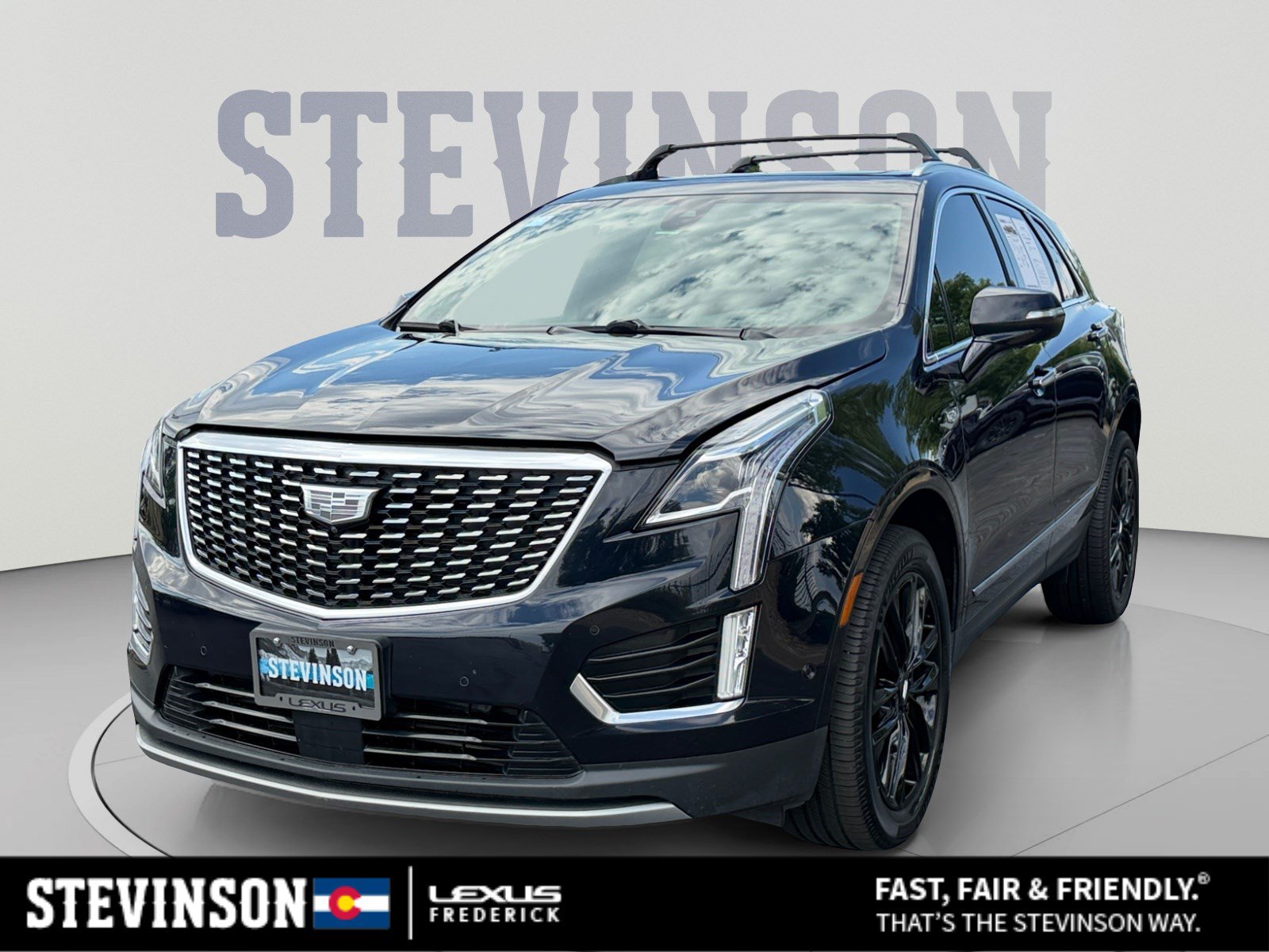 Used 2022 Cadillac XT5 Premium Luxury w/ Technology Package AWD/4WD image 1