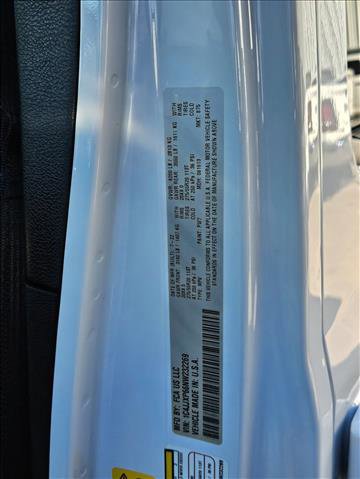 Used 2022 Jeep Wrangler Unlimited Sahara w/ Cold Weather Group image 27