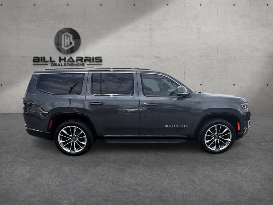 Used 2022 Jeep Wagoneer Series II w/ Convenience Group I AWD/4WD image 4