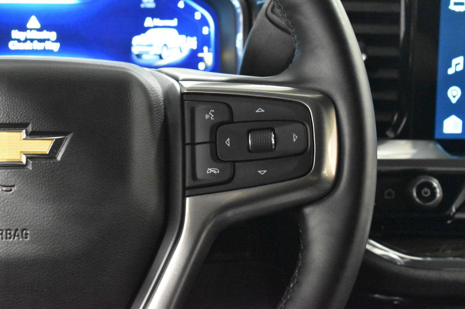 Used 2024 Chevrolet Silverado 1500 LT AWD/4WD image 8